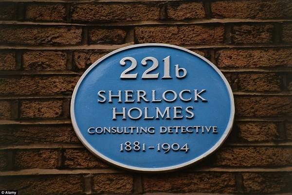 Bảo tàng Sherlock Holmes nằm ở phố Baker và có biển đề địa chỉ là số 221 B. Tuy nhiên, địa chỉ thực của tòa nhà này là số 239. Khi tập Sherlock Holmes đầu tiên được xuất bản, phố Baker chưa có tới số 200. Bảo tàng Sherlock Holmes nằm ở phố Baker và có biển đề địa chỉ là số 221 B. Tuy nhiên, địa chỉ thực của tòa nhà này là số 239. Khi tập Sherlock Holmes đầu tiên được xuất bản, phố Baker chưa có tới số 200.