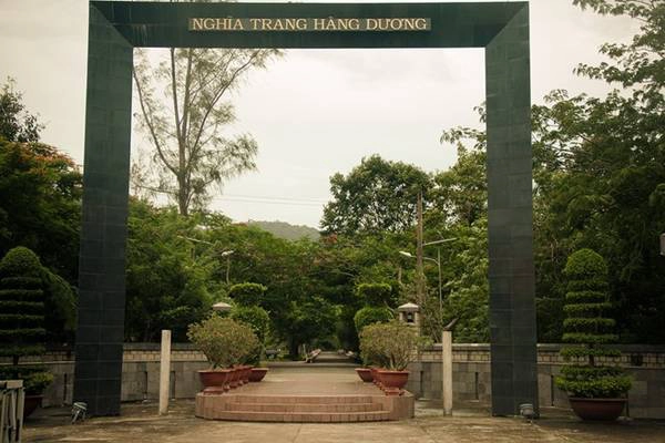 Nghĩa trang Hàng Dương là một trong những nghĩa trang lớn và nổi tiếng nhất nước. Ảnh: Trần Minh Sướng. Nghĩa trang Hàng Dương là một trong những nghĩa trang lớn và nổi tiếng nhất nước. Ảnh: Trần Minh Sướng.