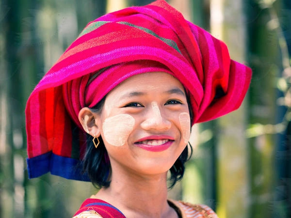 Nụ cười thân thiện của một cô bé Myanmar. Ảnh: palmvietnamtravel.com