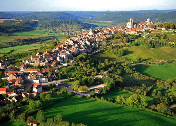 Vézelay, một trong những làng đẹp nhất nước Pháp - Ảnh: flickr Vézelay, một trong những làng đẹp nhất nước Pháp - Ảnh: flickr