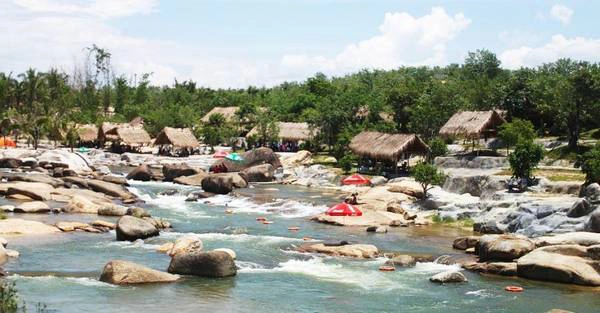 Du lich Nha Trang - Suối Thạch Lâm