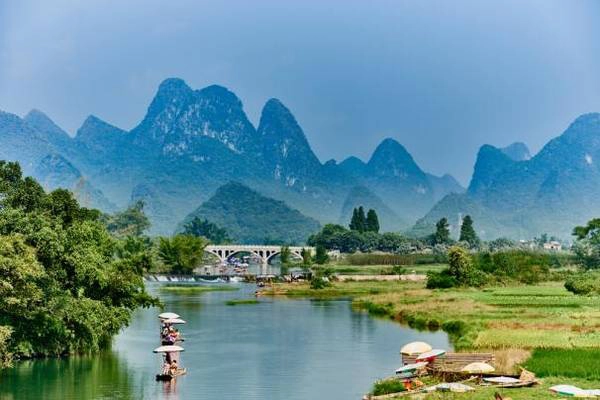 Phong cảnh non nước hữu tình ở Quế Lâm. Ảnh: Asiaone Phong cảnh non nước hữu tình ở Quế Lâm. Ảnh: Asiaone