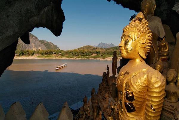 Sông Mê Kông nhìn từ hang Pak Ou. Ảnh: asiatoptravel.com diem-dung-chan-luang-prabang-ivivu-4
