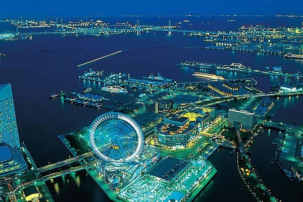 5. Sky Garden (Kanagawa): Tòa nhà mang tính biểu tượng của Yokohama. Đài quan sát ở tầng 69 (cao 273 m so với mặt đất) của tòa nhà là nơi cho tầm nhìn 360 độ về vịnh Yokohama, tháp Tokyo và núi Phú Sĩ.