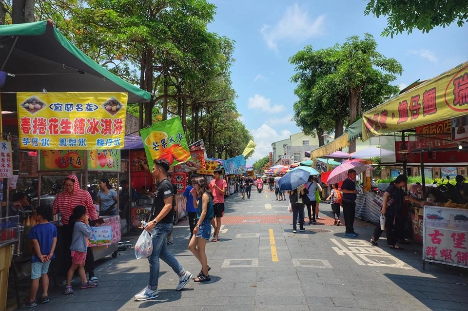 Phố cổ An Bình là nơi đầu tiên người Hà Lan định cư khi đến Đài Nam, Đài Loan và xây dựng những con đường đầu tiên trên đảo. Mọi hoạt động thương mại, buôn bán từ đó bắt đầu trên con đường này. Do vậy, nơi đây có ý nghĩa lịch sử vô cùng quan trọng đối với cố đô Đài Nam. Ảnh: @a00069987758. Phố cổ An Bình là nơi đầu tiên người Hà Lan định cư khi đến Đài Nam, Đài Loan và xây dựng những con đường đầu tiên trên đảo. Mọi hoạt động thương mại, buôn bán từ đó bắt đầu trên con đường này. Do vậy, nơi đây có ý nghĩa lịch sử vô cùng quan trọng đối với cố đô Đài Nam. Ảnh: @a00069987758.