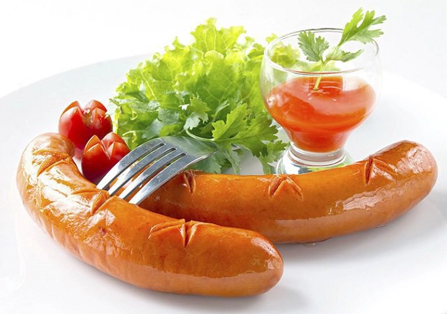 Xúc xích ăn sáng