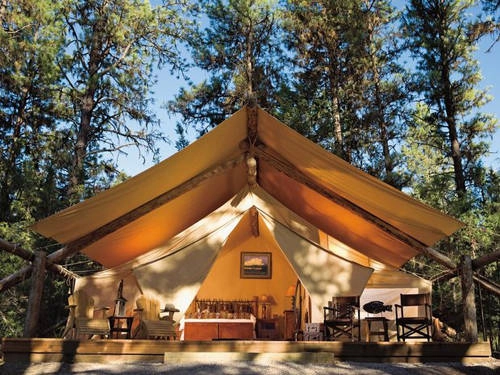 Làm gì ở Missoula? Missoula (Mỹ) được biết đến nhiều nhất với Đại học Montana nhưng cũng là nơi mà du khách có thể trải nghiệm chăn nuôi, cưỡi ngựa, câu cá. Bạn có thể nghỉ ở The Resort at Paws Up với 30 căn lều hạng sang mang phong cách đi săn. Làm gì ở Missoula? Missoula (Mỹ) được biết đến nhiều nhất với Đại học Montana nhưng cũng là nơi mà du khách có thể trải nghiệm chăn nuôi, cưỡi ngựa, câu cá. Bạn có thể nghỉ ở The Resort at Paws Up với 30 căn lều hạng sang mang phong cách đi săn.