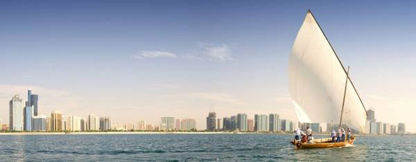 Thư giãn trên thuyền dhow: Abu Dhabi có hơn 400 km bờ biển với nhiều hòn đảo hấp dẫn. Bạn có thể thưởng thức bữa tối trong ánh hoàng hôn trên thuyền dhow truyền thống, khám phá các vùng nước và đảo tuyệt đẹp. Thư giãn trên thuyền dhow: Abu Dhabi có hơn 400 km bờ biển với nhiều hòn đảo hấp dẫn. Bạn có thể thưởng thức bữa tối trong ánh hoàng hôn trên thuyền dhow truyền thống, khám phá các vùng nước và đảo tuyệt đẹp.