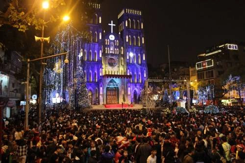 Lễ Noel diễn ra tại nhà thờ Lớn. 