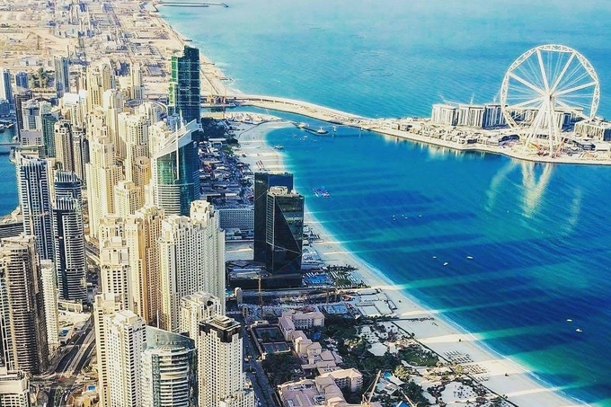 UAE đứng thứ 9 trong danh sách các quốc gia giàu nhất thế giới, dựa trên GDP, theo các dữ liệu được cập nhật từ Ngân hàng thế giới, Quỹ tiền tệ thế giới và tạp chí tài chính Global Finance. Ảnh: Insydo. UAE đứng thứ 9 trong danh sách các quốc gia giàu nhất thế giới, dựa trên GDP, theo các dữ liệu được cập nhật từ Ngân hàng thế giới, Quỹ tiền tệ thế giới và tạp chí tài chính Global Finance. Ảnh: Insydo.