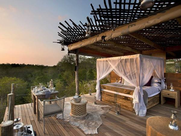 <strong>Khách sạn gần gũi với thiên nhiên nhất: </strong>Lion Sands River Lodge, Vườn quốc gia Kruger, Nam Phi. Giá phòng từ 2.129 USD/mỗi đêm. Ảnh: Jetsetter