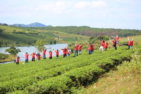 Khung cảnh núi rừng lãng mạn ở hồ Tâm Châu, Bảo Lộc cuốn hút các phượt thủ Sài Gòn. Khung cảnh núi rừng lãng mạn ở hồ Tâm Châu, Bảo Lộc cuốn hút các phượt thủ Sài Gòn.