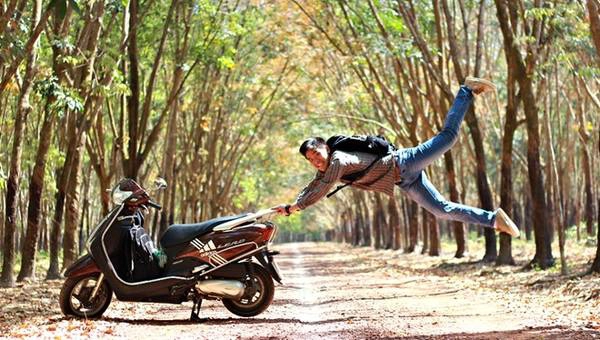 Mùa thay lá của rừng cao su ở Tây Ninh là nơi các bạn trẻ thường ghé thăm để lưu lại những hình ảnh vui nhộn. Mùa thay lá của rừng cao su ở Tây Ninh là nơi các bạn trẻ thường ghé thăm để lưu lại những hình ảnh vui nhộn.