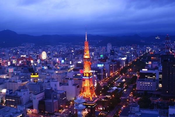 Du khách lớn tuổi nên tìm người cùng đồng hành khi đi du lịch. Du khách lớn tuổi nên tìm người cùng đồng hành khi đi du lịch.