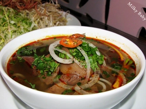 Bún bò Huế