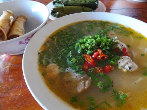 Bát bánh canh mang đậm hương vị ẩm thực đất Quảng Bình. Bát bánh canh mang đậm hương vị ẩm thực đất Quảng Bình.