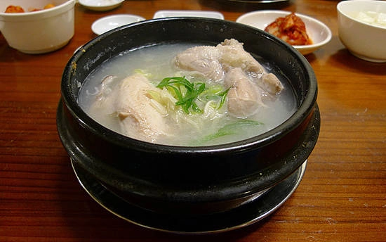 nhung-mon-ga-ngon-noi-tieng-o-han-quoc-ivivu-5