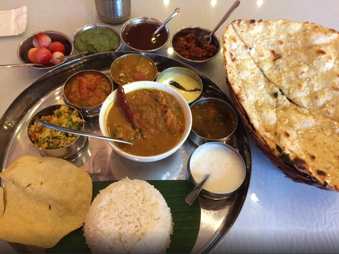 Baba's Kitchen (Phạm Ngũ Lão, quận 1): Được đánh giá là một trong những nhà hàng phục vụ đồ ăn Ấn Độ ngon nhất thành phố, Baba's Kitchen có đội ngũ phục vụ chuyên nghiệp, tận tình, cùng những món ăn đúng vị Ấn.