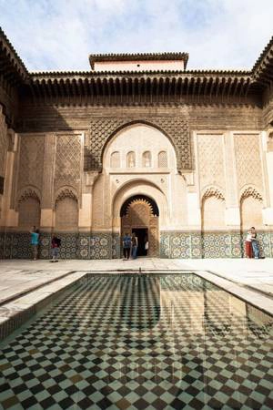 Marrakesh, Morocco: Nằm ở chân dãy núi Atlas, Marrakesh không mấy thay đổi so với thời trung cổ. Du khách có thể dành nhiều ngày lang thang trên những con phố ngoằn ngoèo như mê cung, để khám phá những cung điện, khu vườn rực rỡ. Marrakesh, Morocco: Nằm ở chân dãy núi Atlas, Marrakesh không mấy thay đổi so với thời trung cổ. Du khách có thể dành nhiều ngày lang thang trên những con phố ngoằn ngoèo như mê cung, để khám phá những cung điện, khu vườn rực rỡ.