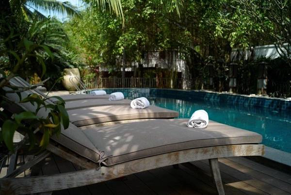 Khu nghỉ dưỡng có đầy đủ quán cà phê, nhà hàng, cùng các tiện ích như massage, xông hơi. Ảnh: An Lam Saigon River.
