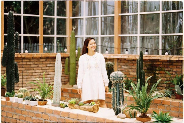 nhung-studio-moi-toanh-o-sai-gon-noi-chup-anh-giang-sinh-thi-long-lanh-thoi-roi-ivivu-10