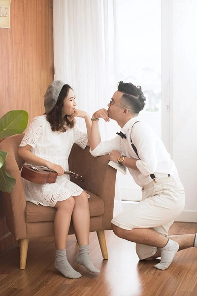 nhung-studio-moi-toanh-o-sai-gon-noi-chup-anh-giang-sinh-thi-long-lanh-thoi-roi-ivivu-11