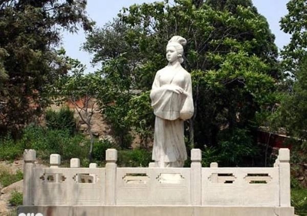 Tượng thờ Mạnh Khương Nữ Tượng thờ Mạnh Khương Nữ