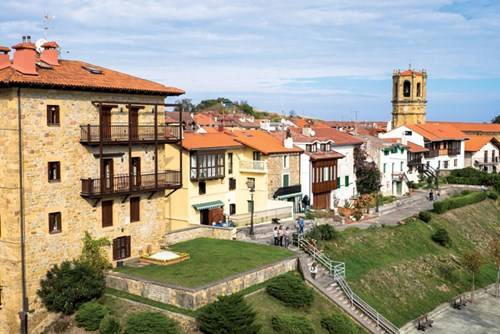 Nhà phố kiểu đặc trưng ở xứ Basque Nhà phố kiểu đặc trưng ở xứ Basque