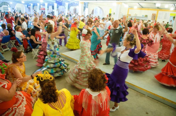  Lễ hội flamenco ở Sevilla - Ảnh: wp