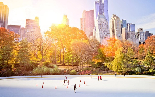 Mùa đông ở New York khá lạnh nhưng không vì thế mà kém hấp dẫn. Mùa đông ở New York khá lạnh nhưng không vì thế mà kém hấp dẫn.