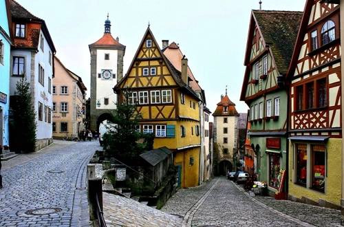 Ngôi làng mang lại cảm hứng sáng tác cho Walt Disney. Ảnh: Bayern.by.