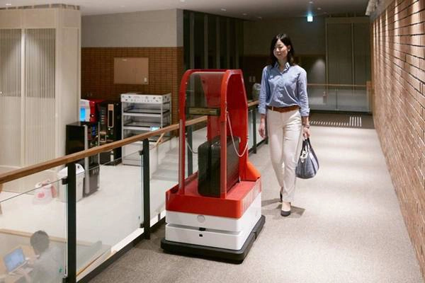  Hệ thống vận chuyển hành lý: Chỉ với một khoản phí nhỏ, bạn có thể chuyển hành lý của mình tới các khách sạn, hay từ khách sạn tới địa điểm tiếp theo. Ảnh: Huisten Bosch.