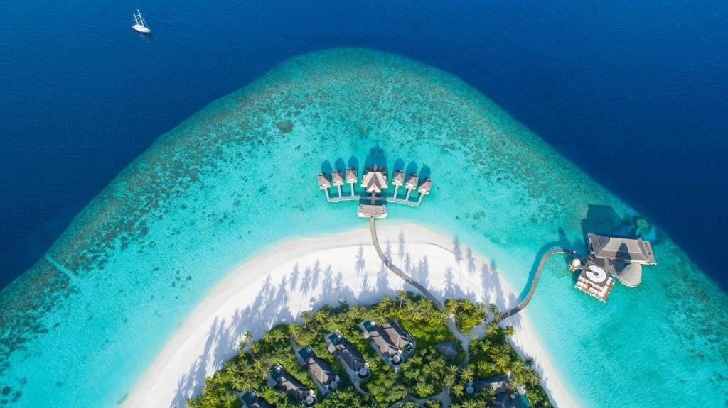 Anantara Kihavah Maldives Villas ivivu 1