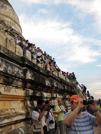 Nhiều nơi ở Myanmar quan sát bình minh và hoàng hôn rất tuyệt vời. Nhiều nơi ở Myanmar quan sát bình minh và hoàng hôn rất tuyệt vời.