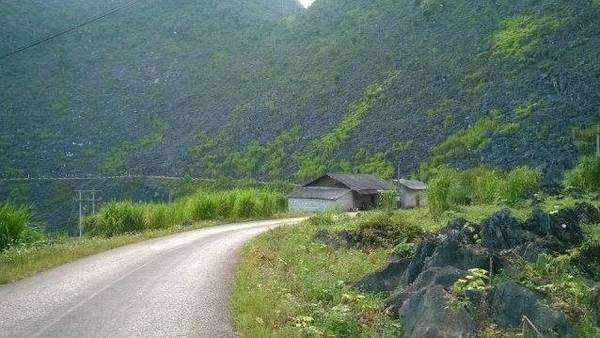Vẻ đẹp bình dị và mộc mạc trong cuộc sống của đồng bào dân tộc Mông. Ảnh: Văn Giang. Vẻ đẹp bình dị và mộc mạc trong cuộc sống của đồng bào dân tộc Mông. Ảnh: Văn Giang.