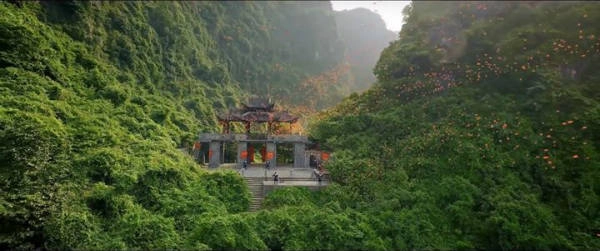 ninh-binh-dia-diem-vang-cua-nhieu-bo-phim-dinh-dam-ivivu-5