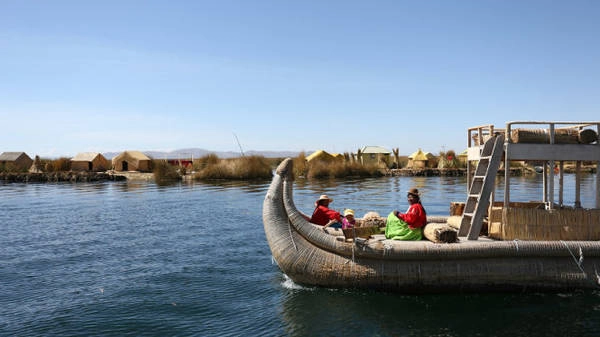 Hồ Titicaca, Peru