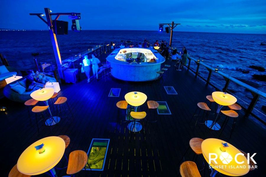 Rock-Island-Club-nam-nghi-ivivu-9