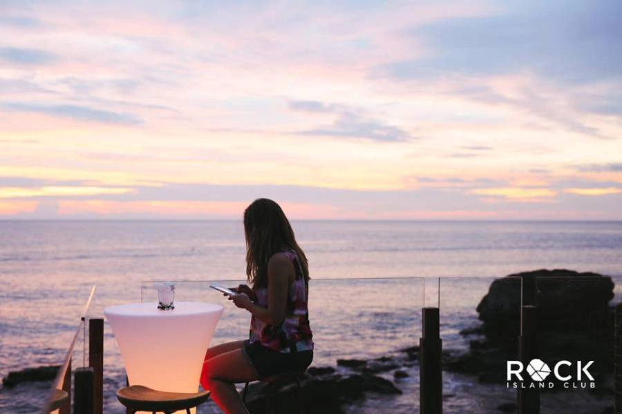 Rock-Island-Club-nam-nghi-ivivu-13