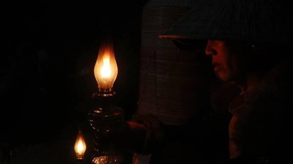 Các gia đình trong làng An Hành Tây làm nón từ đời này truyền sang đời khác. Dù thu nhập từ nghề làm nón thấp, người dân vẫn duy trì làng nghề và coi đó như nếp văn hóa của vùng Phù Cát. Các gia đình trong làng An Hành Tây làm nón từ đời này truyền sang đời khác. Dù thu nhập từ nghề làm nón thấp, người dân vẫn duy trì làng nghề và coi đó như nếp văn hóa của vùng Phù Cát.