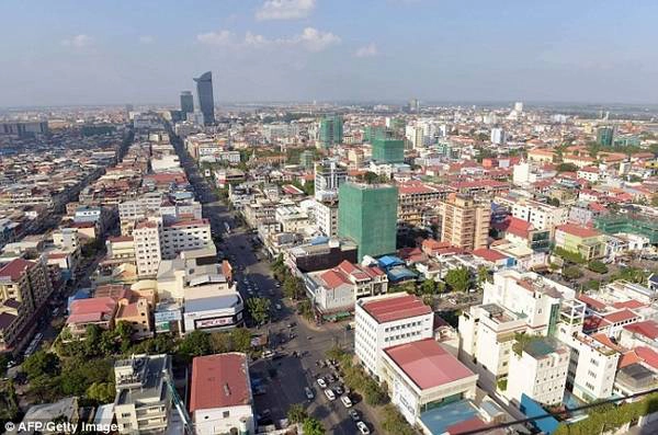 Tuy nhiên, nhiều người lo ngại việc phá hủy các công trình cũ để xây dựng các cao ốc sẽ làm ảnh hưởng tới di sản văn hóa độc đáo của thành phố này. Tuy nhiên, nhiều người lo ngại việc phá hủy các công trình cũ để xây dựng các cao ốc sẽ làm ảnh hưởng tới di sản văn hóa độc đáo của thành phố này.