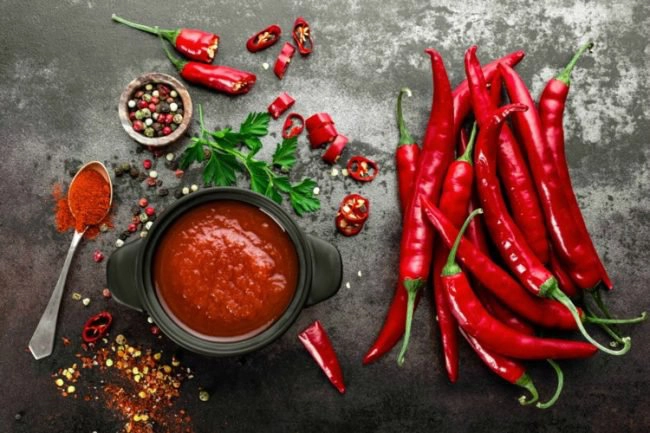 phụ nữ sau sinh không nên ăn gì