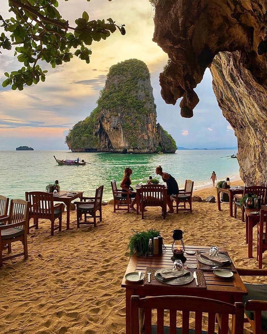 Phuket-Thai-Lan-don-khach-quoc-te-tu-ngay-1-7-ivivu-4