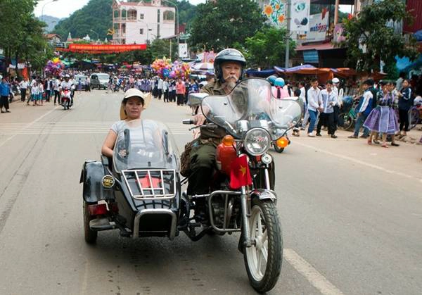 Bản tính cẩn thận và chu đáo, trong mỗi chuyến phượt ông luôn được giao trọng trách dẫn đầu đoàn