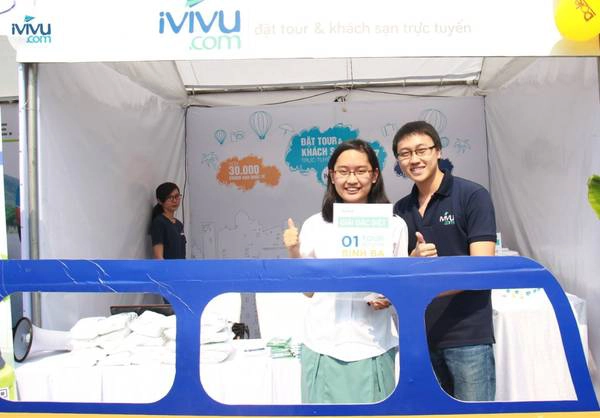Một khách hàng may mắn đã trúng giải tour du lịch Bình Ba của iVIVU.com.