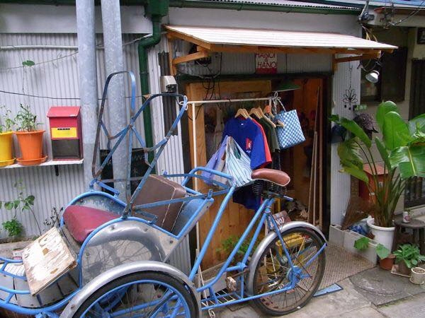 Chiếc xích lô cũ nay cũng "ngao du" tận xứ sở hoa anh đào - Ảnh: maruru110 Chiếc xích lô cũ nay cũng "ngao du" tận xứ sở hoa anh đào - Ảnh: maruru110