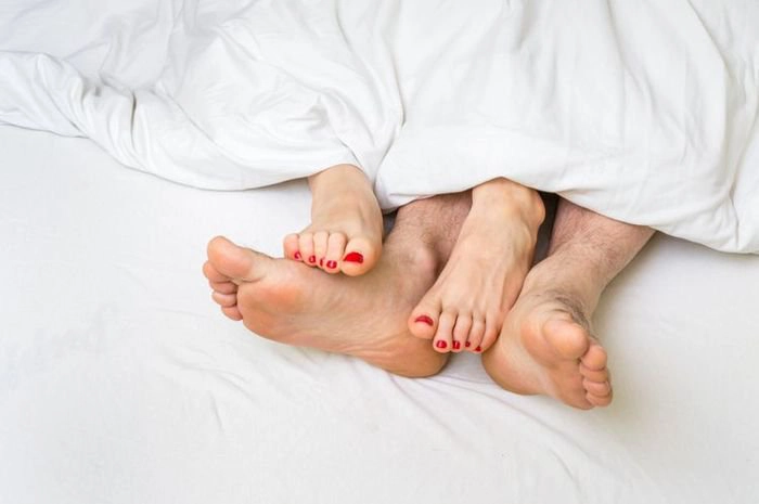 bị trĩ có quan hệ hậu môn được không