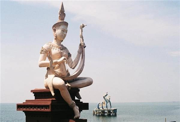 Bờ biển Kep cũng có nhiều điều thú vị không kém. (Ảnh: Instagram) Bờ biển Kep cũng có nhiều điều thú vị không kém. (Ảnh: Instagram)