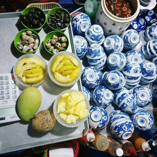 ret-cam-cam-chieu-ve-chi-em-nho-ru-nhau-qua-5-quan-oc-nong-ngon-co-tieng-o-ha-noi-ivivu-18