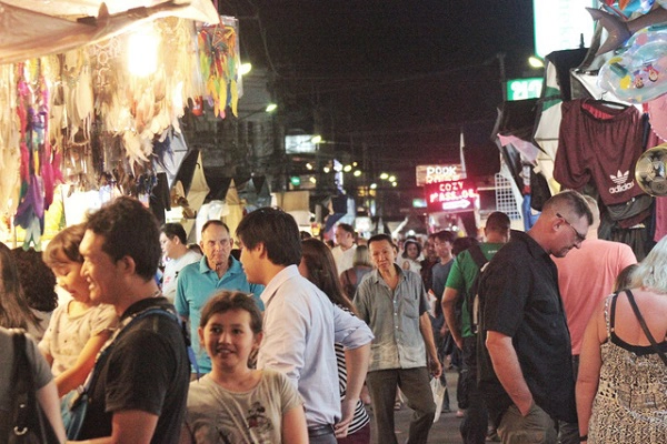 Quang cảnh chợ đêm ở Hua Hin Quang cảnh chợ đêm ở Hua Hin